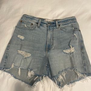 • A+F Curve Love High Rise 4” Shorts •